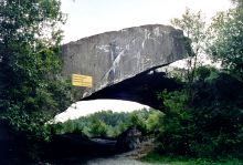 Die gewaltige Bunkerruine bei Mühldorf